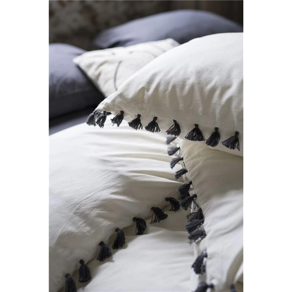 Dindi Home - Dekbedovertrek Fleeky Fringes - 240x220 Cm - Wit 4 Dindi Home - Dekbedovertrek Fleeky Fringes - 240x220 Cm - Wit - Afbeelding 2