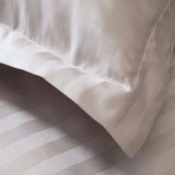 Dekbedovertrek Damai Linea Glacier Satijn-260x200/220 -Knusse Nacht 1000034844 0101