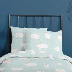 Good Morning Peuter Dekbedovertrek Pigs And Chickens-Ledikant (100 X 135 Cm) 7 Good Morning Peuter Dekbedovertrek Pigs And Chickens-Ledikant (100 X 135 Cm) -Knusse Nacht 1000035920 0102