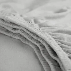 Cinderella Hoeslaken - Tot 25cm Matrasdikte - Jersey - 80/90x200 Cm - Lichtgrijs 8 Cinderella Hoeslaken - Tot 25cm Matrasdikte - Jersey - 80/90x200 Cm - Lichtgrijs -Knusse Nacht 1000036360 0102