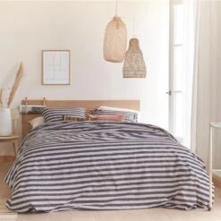 Ariadne At Home Dekbedovertrek Knit Stripes Black/White-Lits-jumeaux (240 X 2... -Knusse Nacht 1000057336 0102
