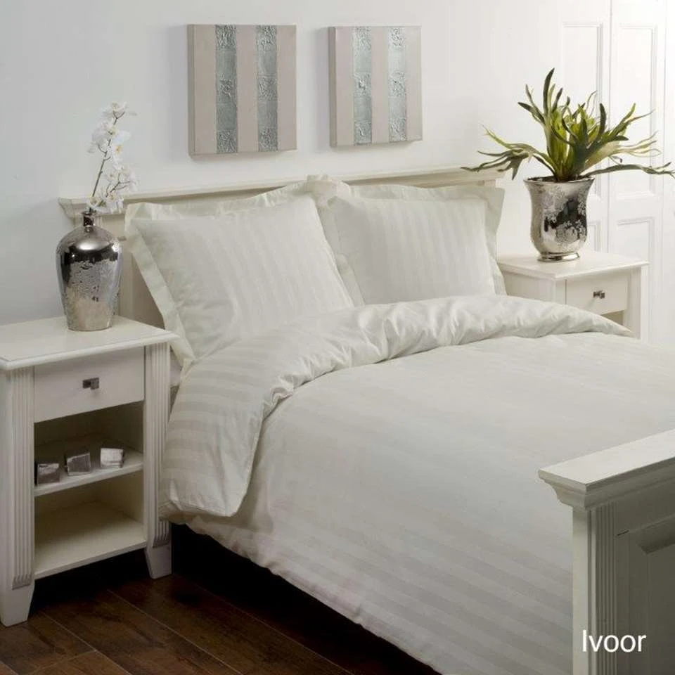 Papillon Dekbedovertrek Satijn Streep - 200x200/220 Cm - Crème 4 Papillon Dekbedovertrek Satijn Streep - 200x200/220 Cm - Crème - Afbeelding 2