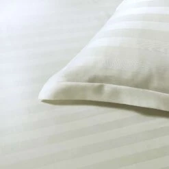 Papillon Dekbedovertrek Satijn Streep - 200x200/220 Cm - Crème 7 Papillon Dekbedovertrek Satijn Streep - 200x200/220 Cm - Crème -Knusse Nacht 1157282028 0102