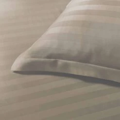 Papillon Dekbedovertrek Satijn Streep - 240x200/220 Cm - Taupe -Knusse Nacht 1394940901 0102