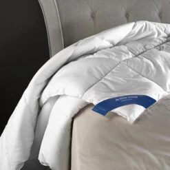 De Witte Lietaer Dekbed Ducky - Hotelmaat - 260 X 220 Cm - Donsvulling -Knusse Nacht 1474858400 0101