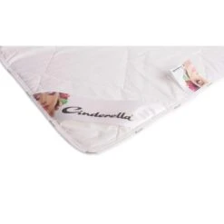 Cinderella Dekbed Green Line RPET - Middelwarm - 240x200 Cm -Knusse Nacht 81006136 0300